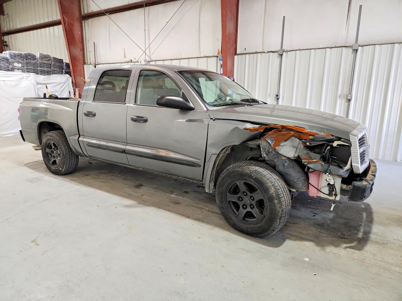 2005 Dodge Dakota VIN 1D7HE48N25S165920 photo 4