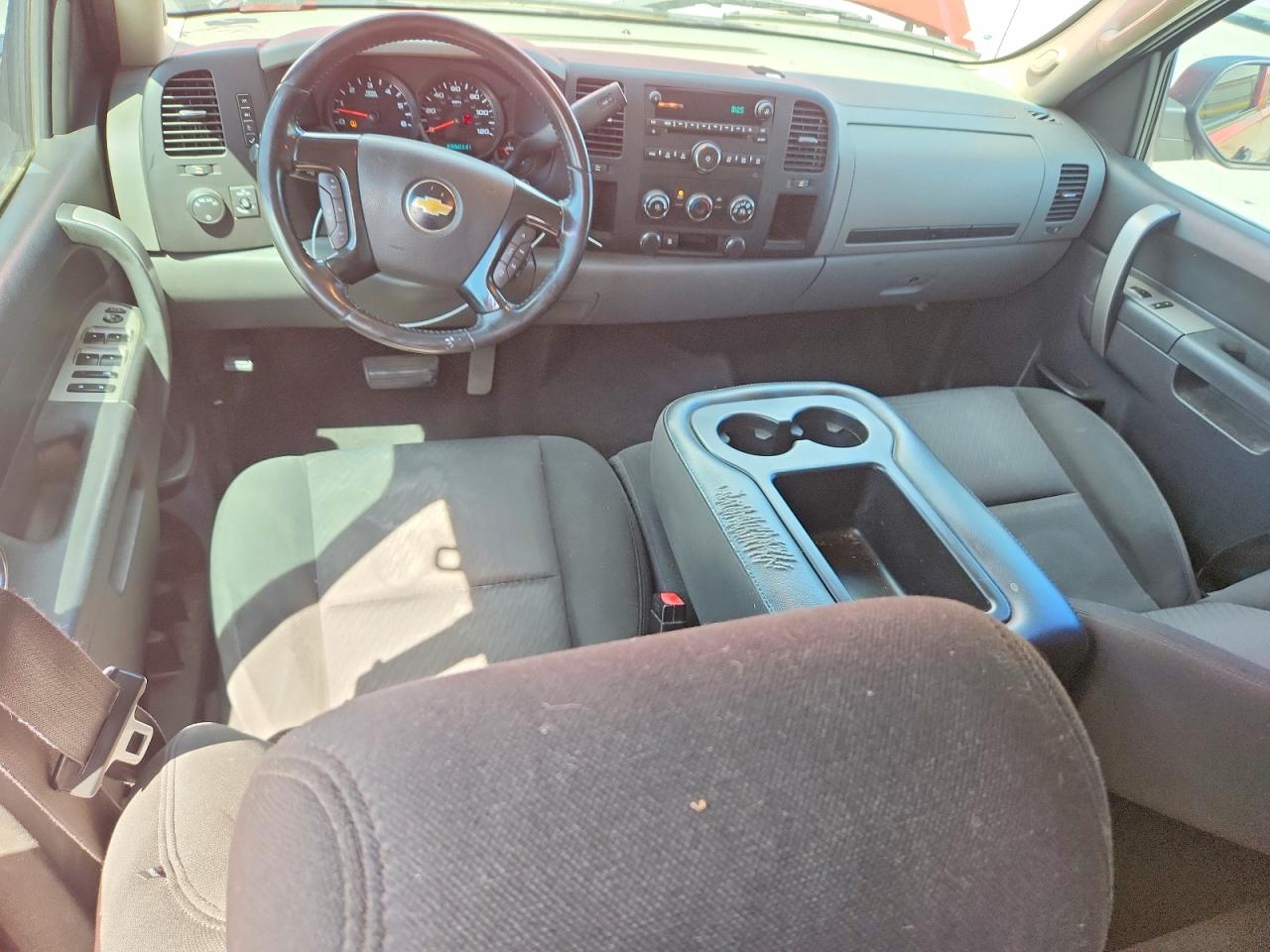 2010 Chevrolet Silverado VIN 1GCSCREA7AZ286352 photo 8