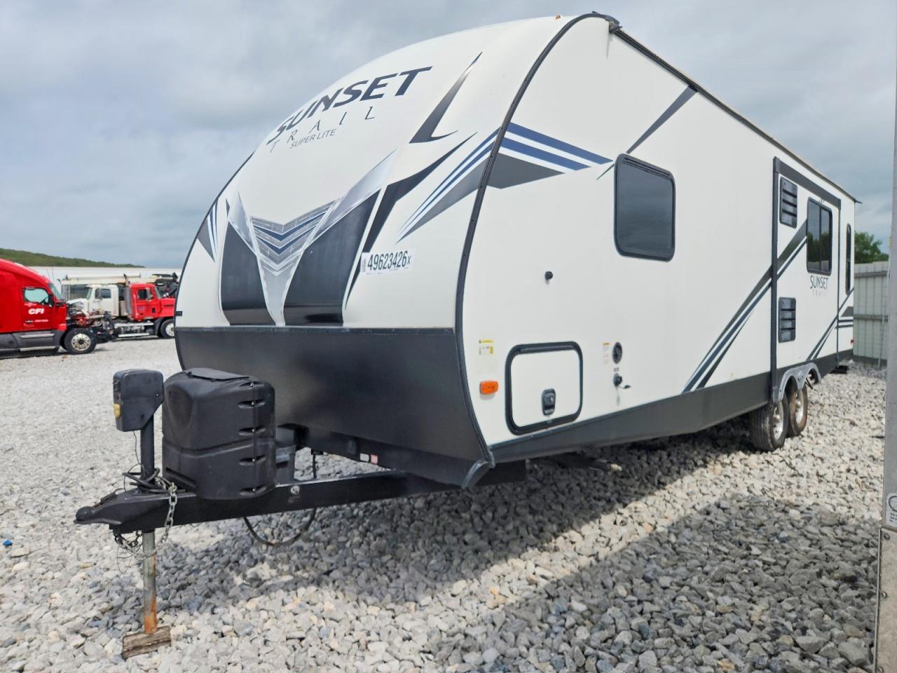 2020 KEYSTONE Rv VIN 4YDT2592XL5350118 photo 2