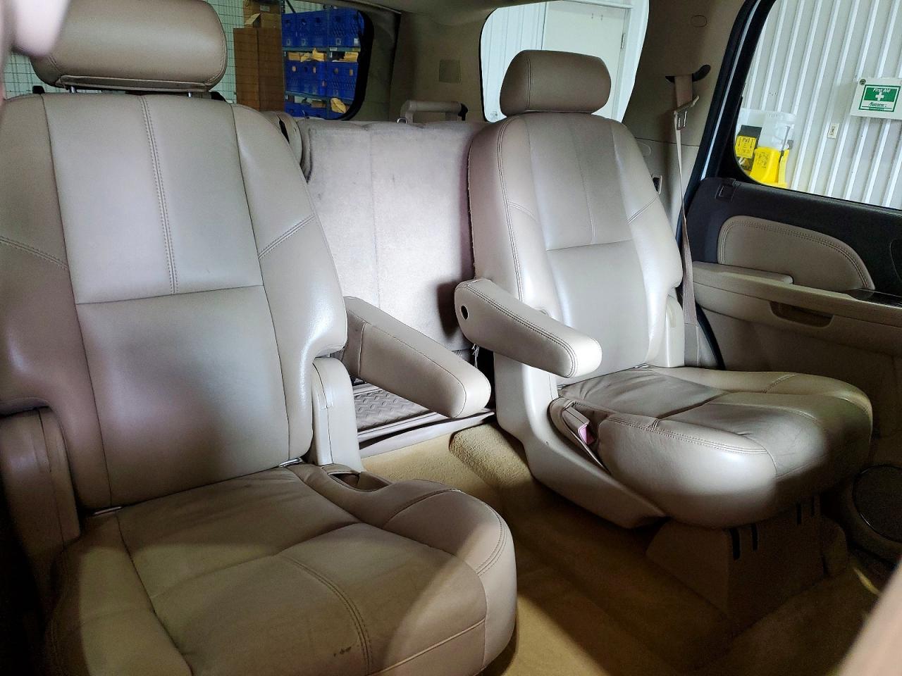 2008 GMC Yukon VIN 1GKEC638X8J251734 photo 11