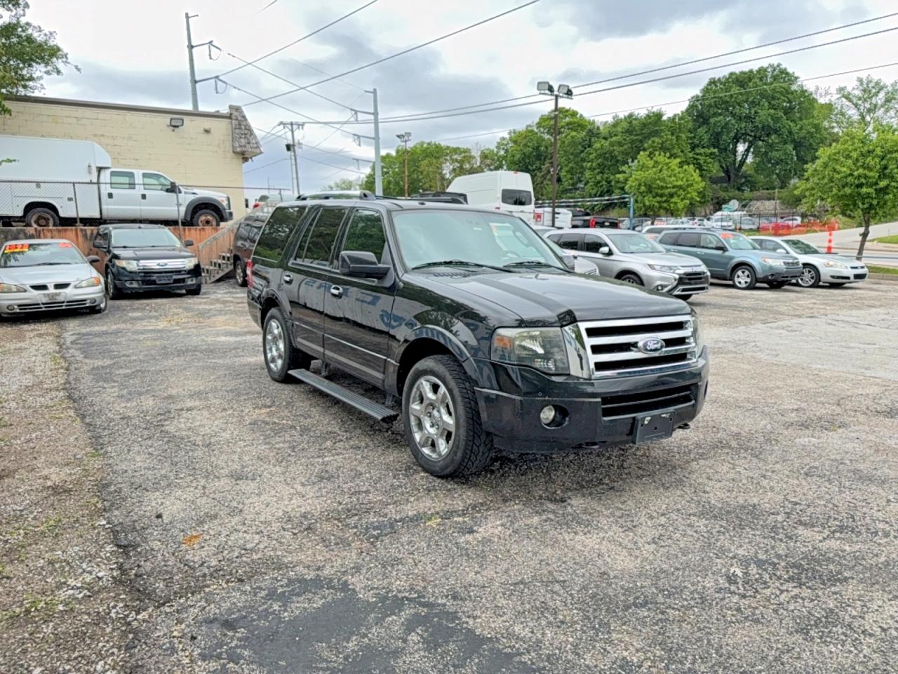 2014 Ford Expedition VIN 1FMJU2A55EEF03527 photo 1
