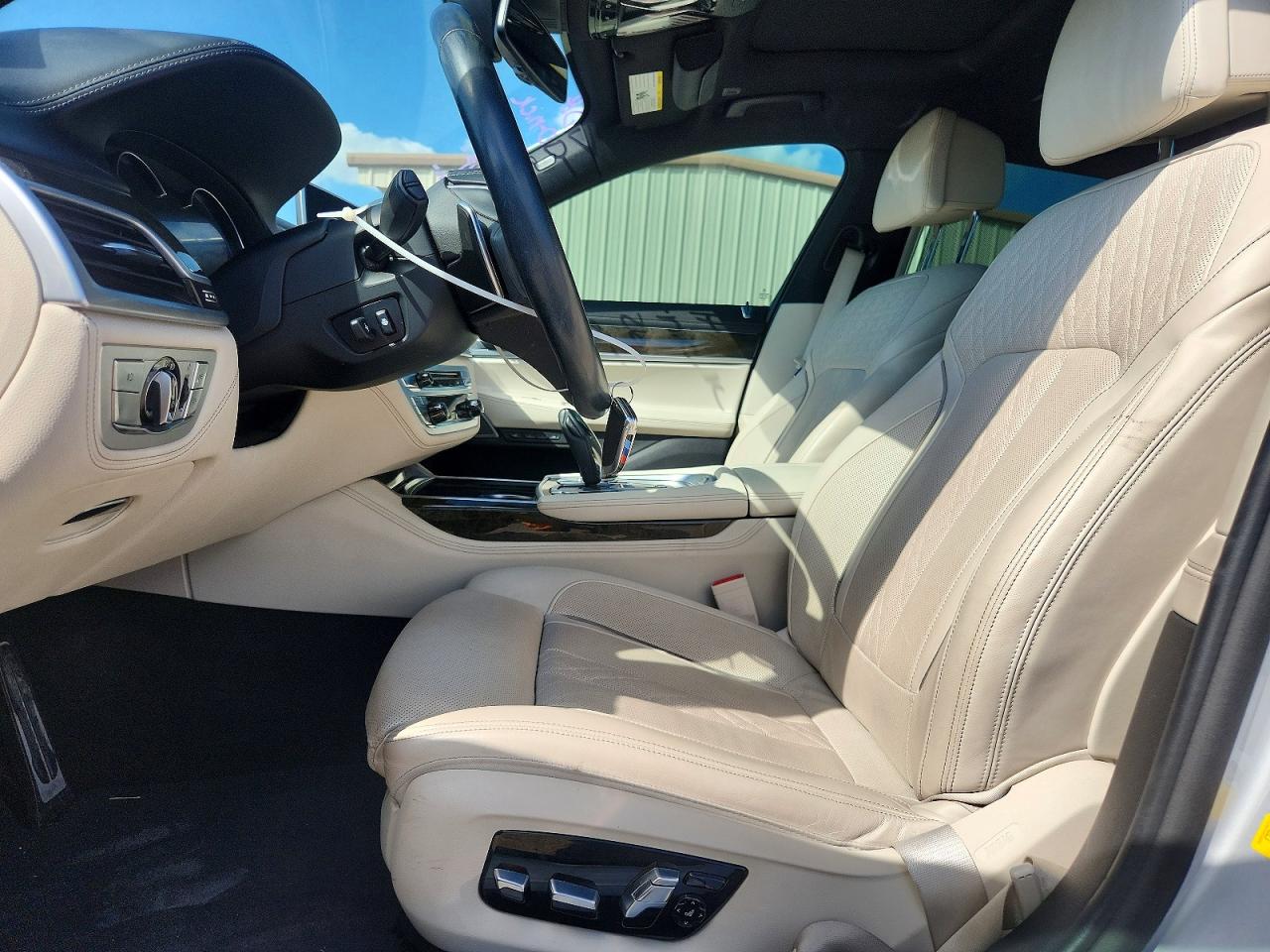 2019 BMW 7 series VIN WBA7F0C5XKGM24801 photo 7