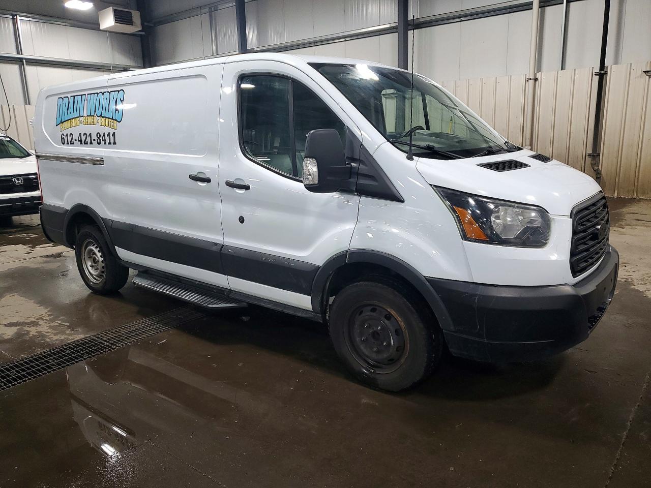 2017 Ford Transit VIN 1FTYR1YM8HKB33224 photo 4