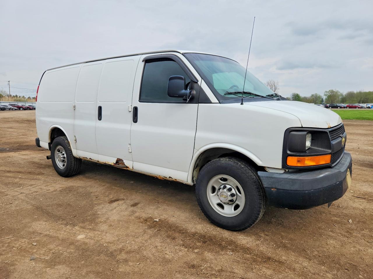 2014 CHEVROLET Express VIN 1GCWGFBA1E1101788 photo 4