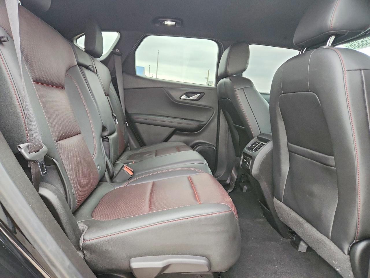 2019 Chevrolet Blazer VIN 3GNKBERS2KS689613 photo 11