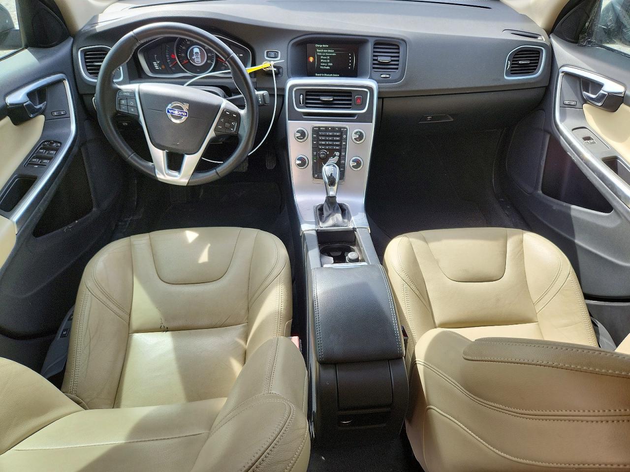 2017 Volvo S60 VIN YV126MFL8H2432247 photo 8