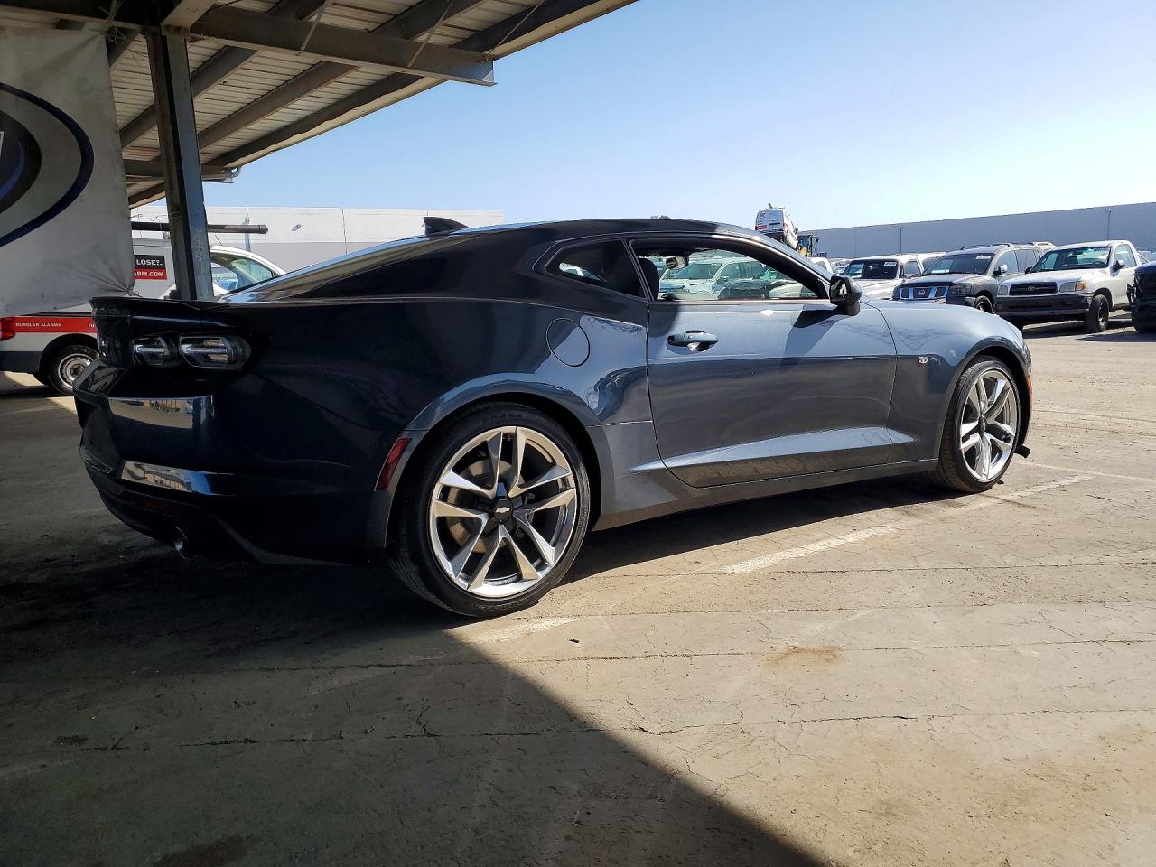 2020 Chevrolet Camaro VIN 1G1FB1RS9L0121864 photo 3
