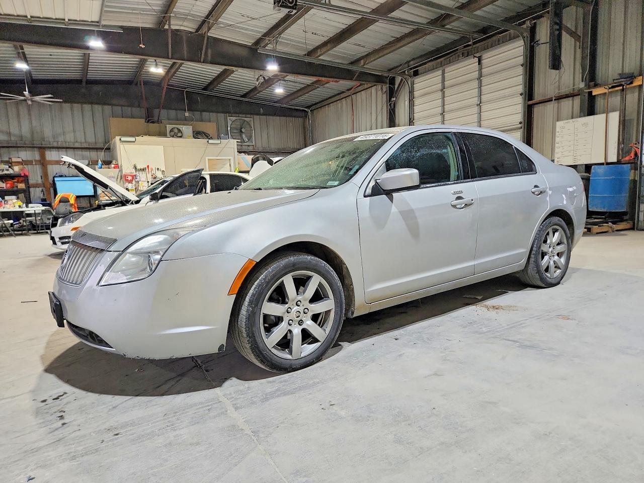 2010 Mercury Milan VIN 3MEHM0JG7AR648406 photo 1