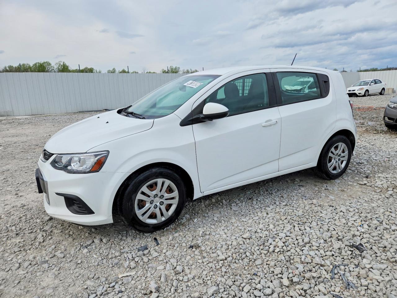 2020 CHEV Sonic VIN 1G1JG6SB7L4138920 photo 1