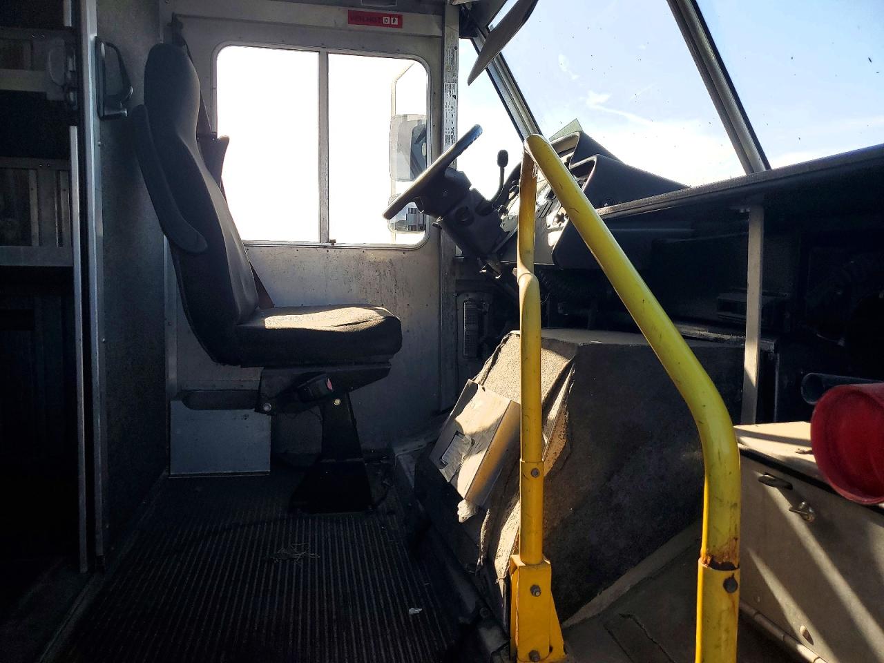 2007 Ford Econoline VIN 1FCLE49L87DA95168 photo 5