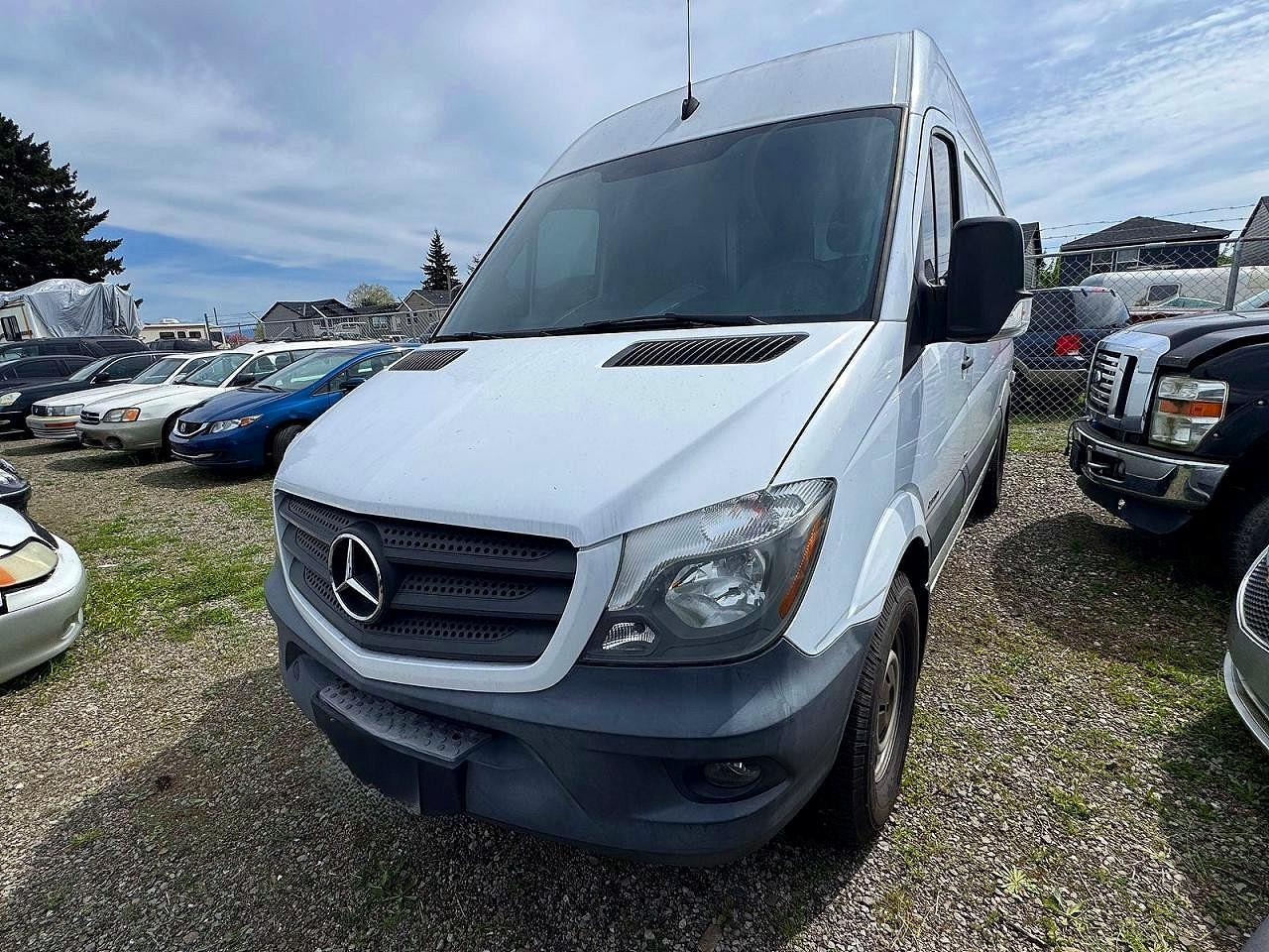 2016 Mercedes-Benz Sprinter VIN WD3PE7CD8GP190441 photo 2