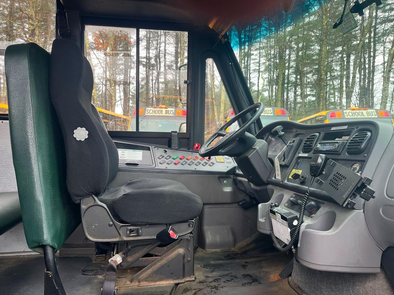 2015 FREIGHTLINER All models VIN 4UZABRDU1FCGJ8501 photo 5