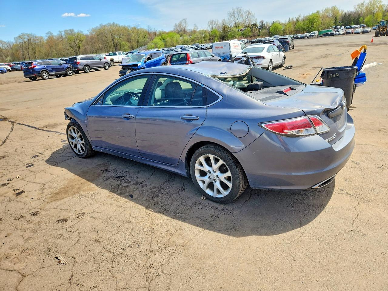 2009 Mazda 6 VIN 1YVHP82B095M04955 photo 2