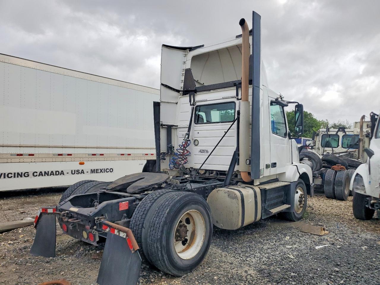 2016 Volvo Vn VIN 4V4N39TGXGN965492 photo 4