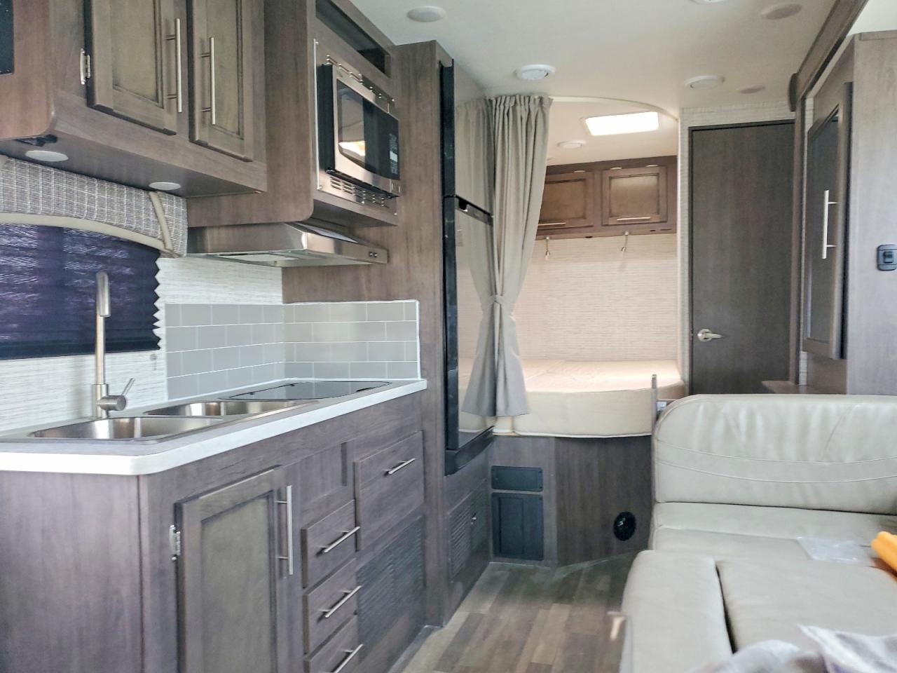 2024 Jayco Econoline VIN 1FDXE4FN9RDD01541 photo 6