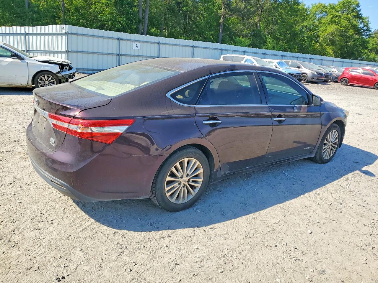 2014 Toyota Avalon VIN 4T1BD1EB3EU025581 photo 3