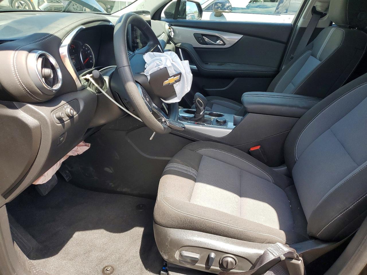2026 Chevrolet Blazer VIN 3GNKBCR4XTS140068 photo 7