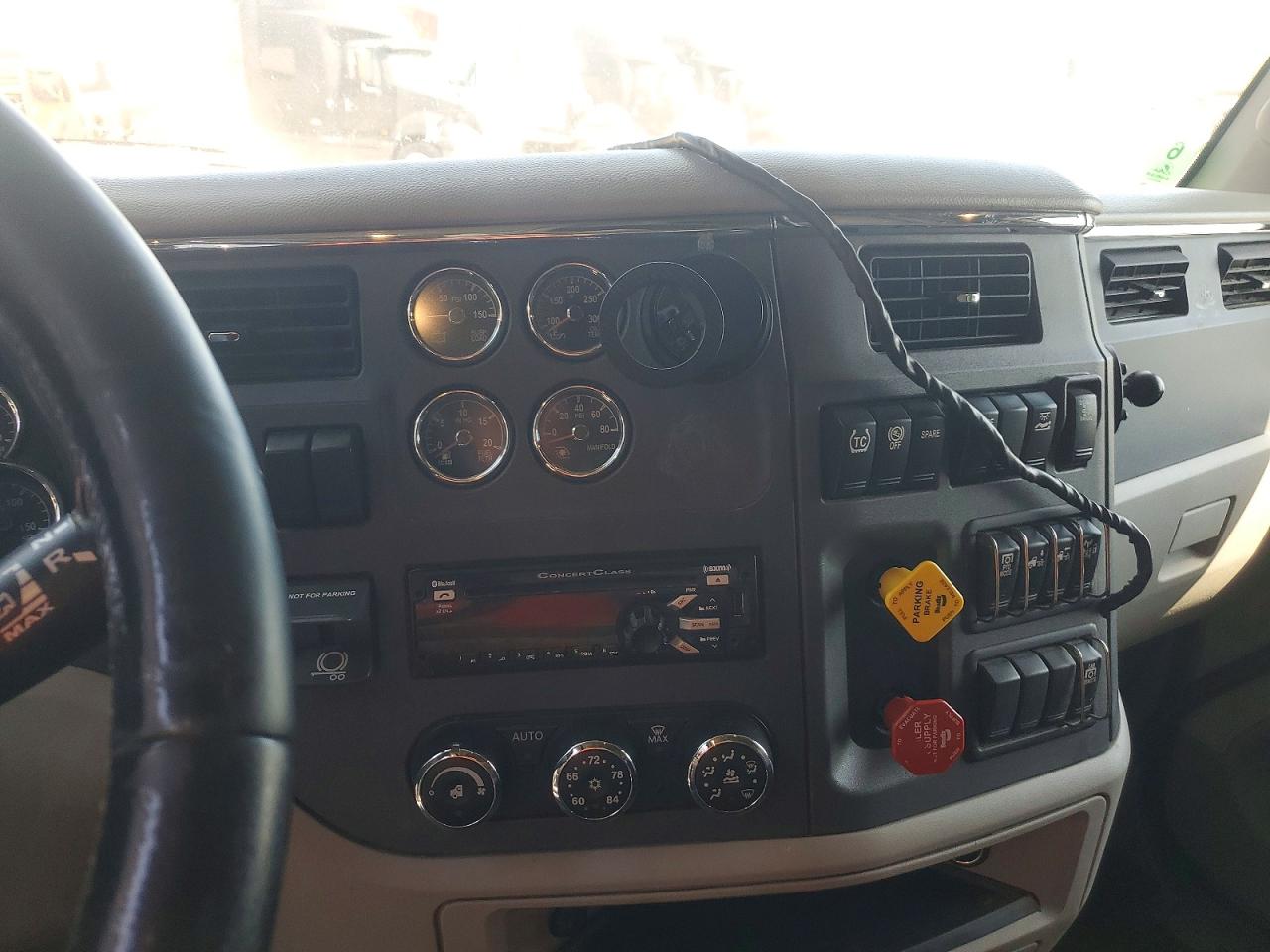 2020 PETERBILT All models VIN 1XPBDP9XXLD704420 photo 9