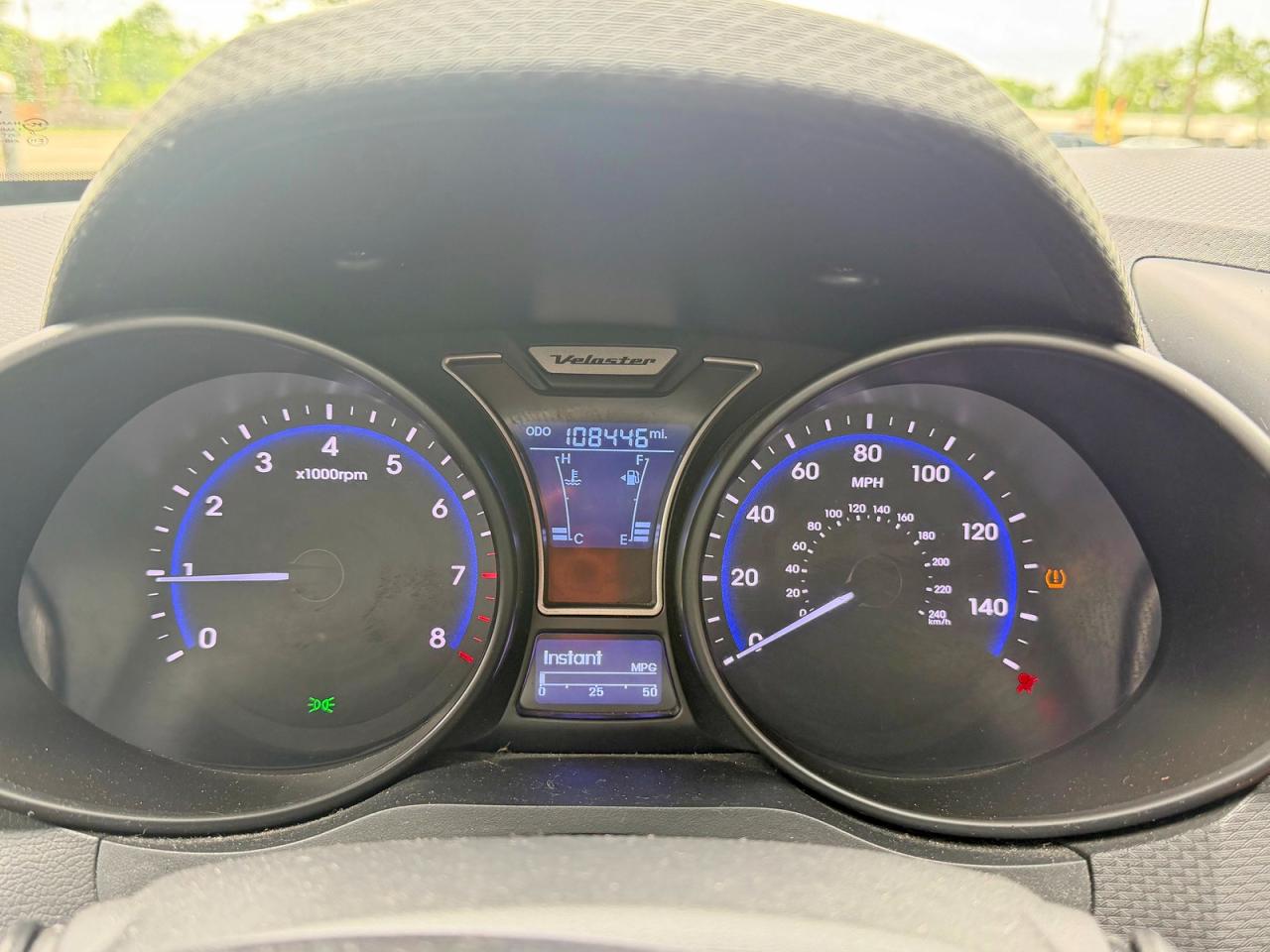 2014 Hyundai Veloster VIN KMHTC6AE3EU184542 photo 8