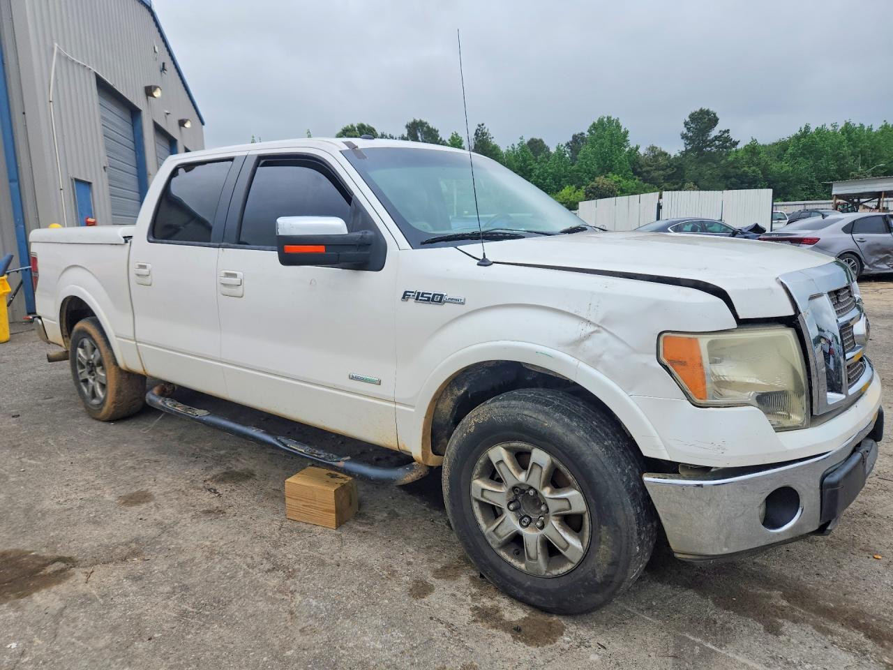 2011 Ford F150 VIN 1FTFW1CTXBFC63147 photo 4