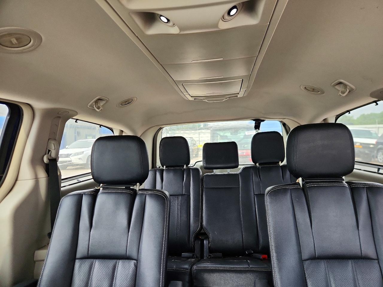 2014 Chrysler Minivan VIN 2C4RC1CG4ER228674 photo 10