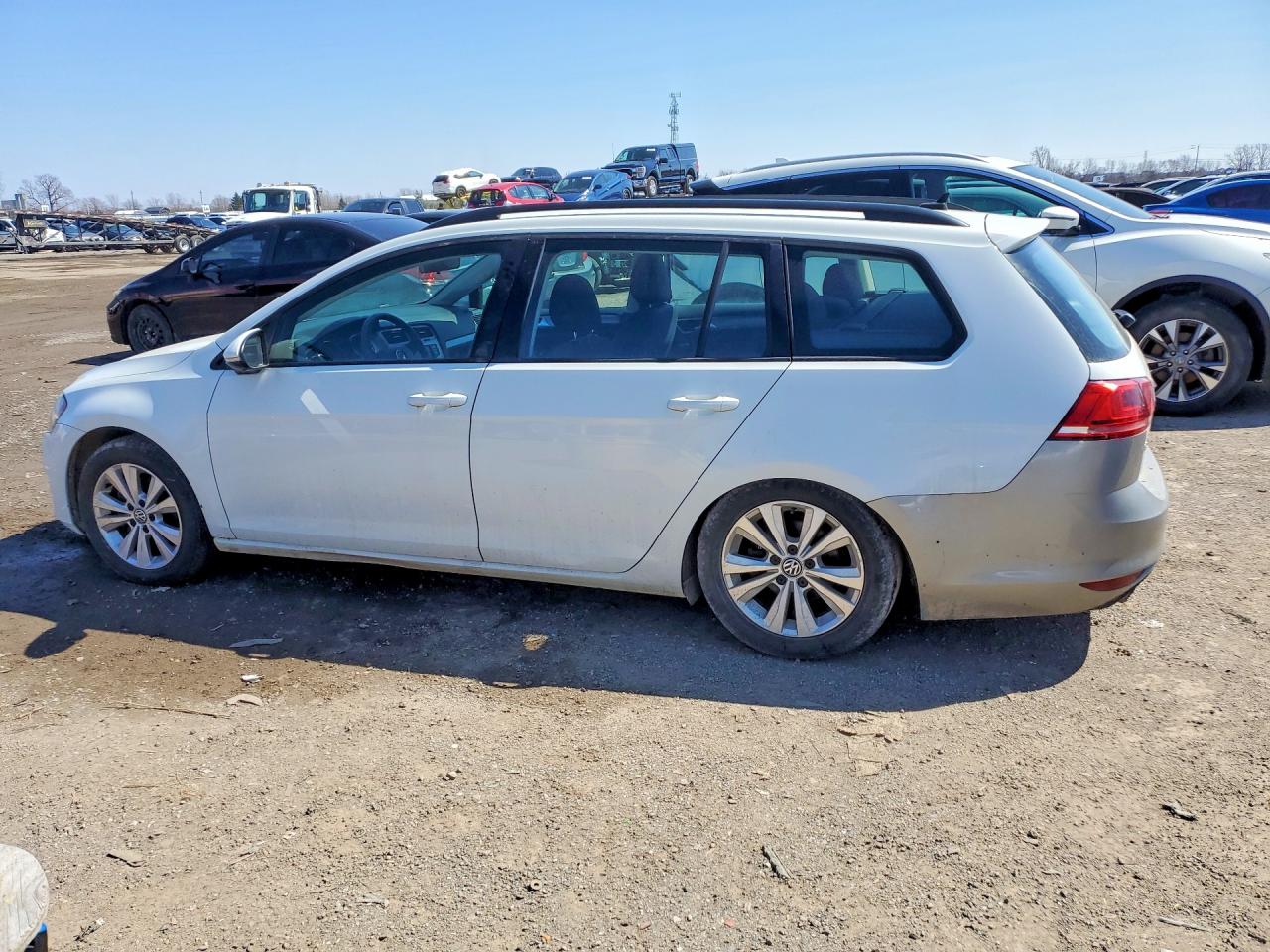 2017 Golf VIN 3VWC17AU3HM501166 photo 2