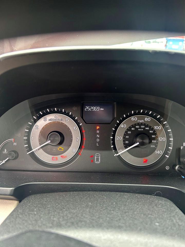 2016 Honda All models VIN 5FNRL5H26GB086279 photo 8