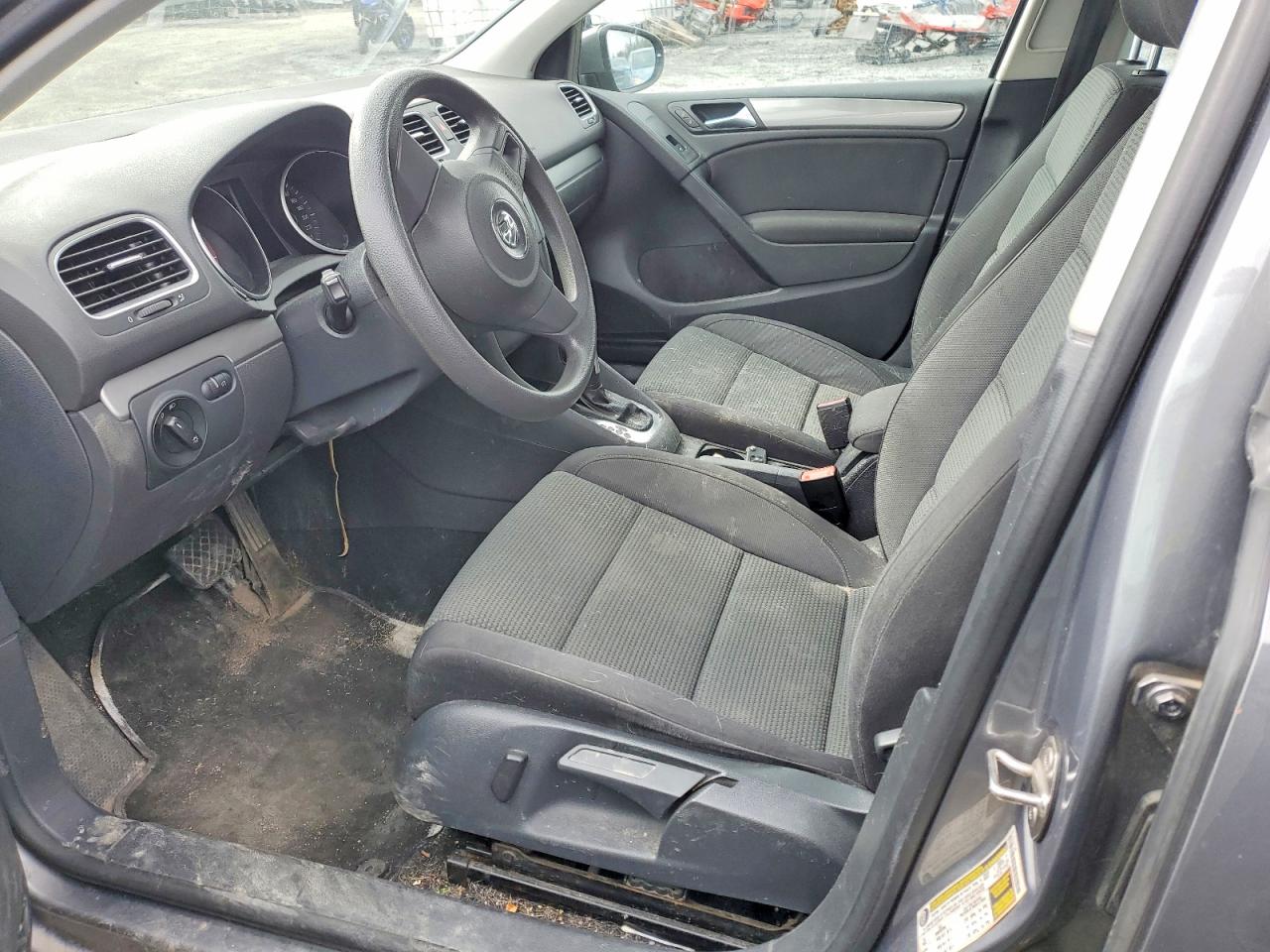 2013 Volkswagen Golf VIN WVWDA7AJ4DW124127 photo 7