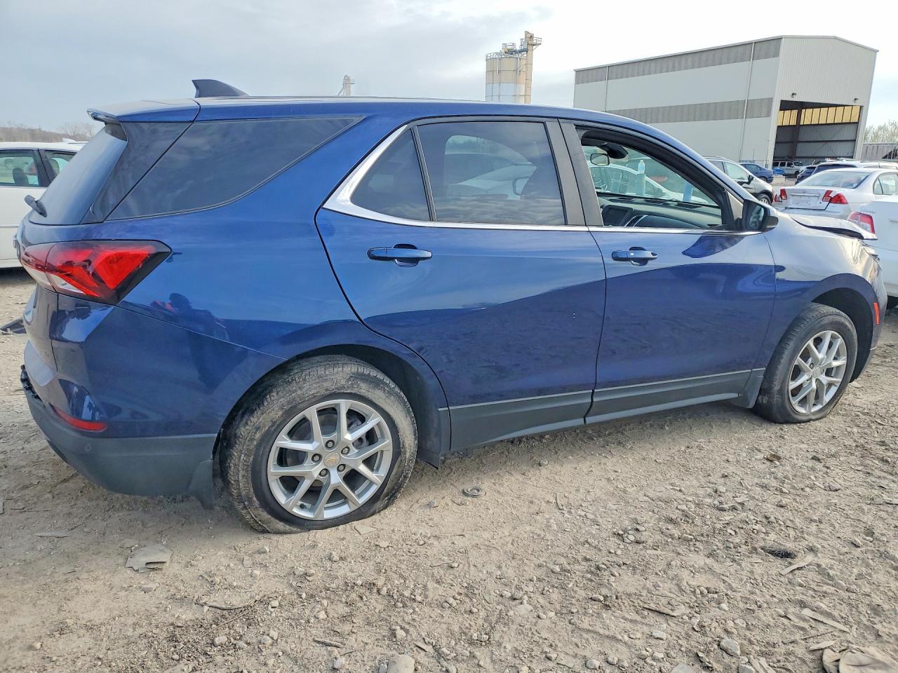 2023 Chevrolet Equinox VIN 3GNAXTEG4PL162659 photo 3