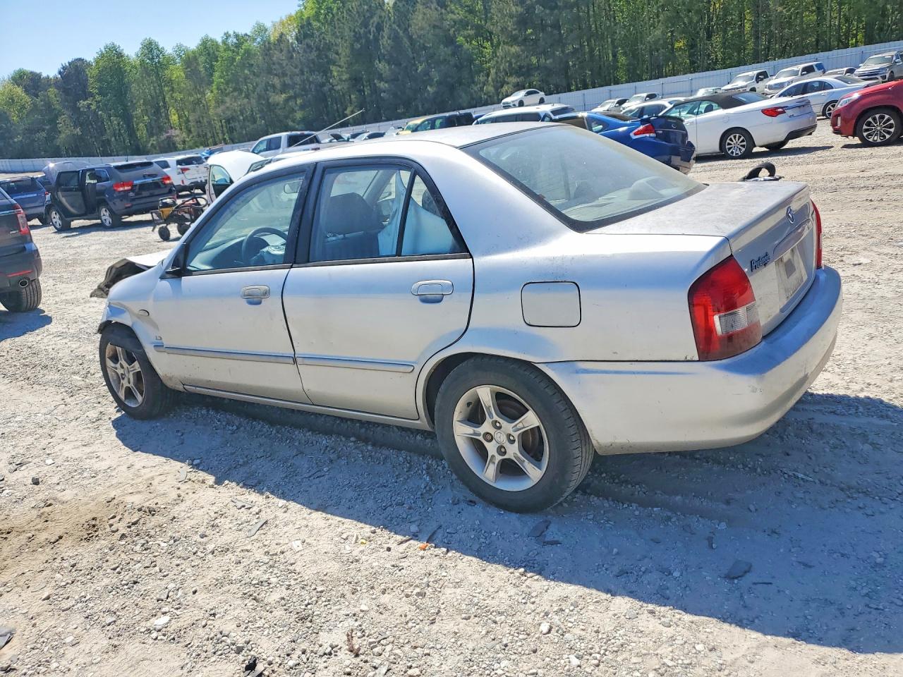 2003 Mazda Protege VIN JM1BJ225630107410 photo 2