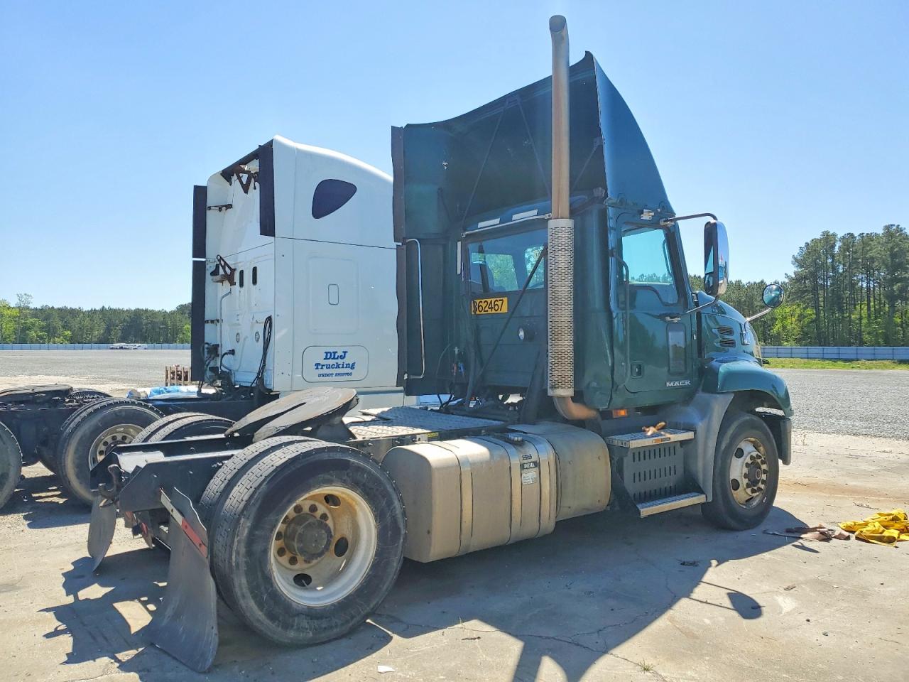 2017 MACK Cxu613 VIN 1M1AW01XXHM009775 photo 4