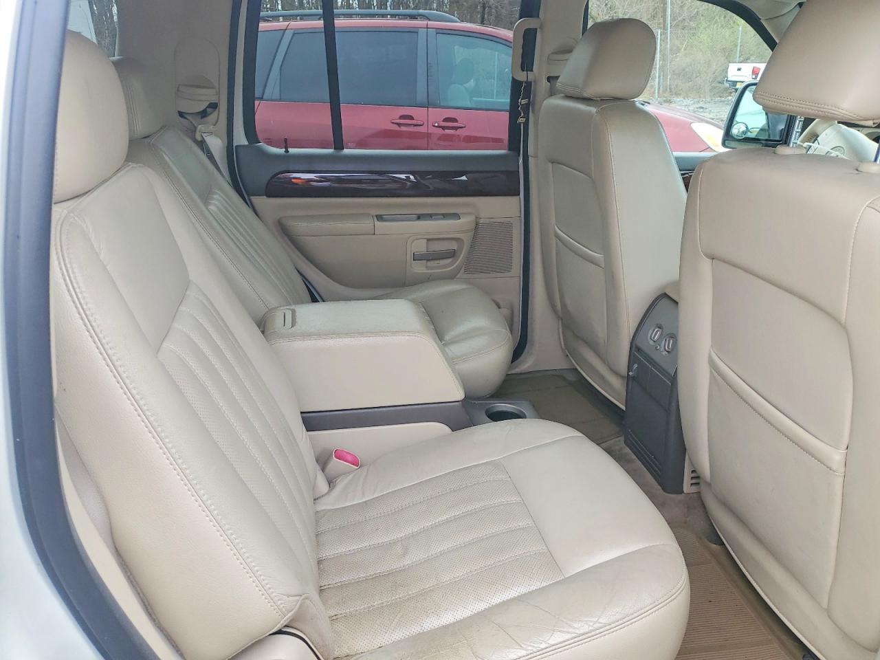 2004 LINCOLN Aviator VIN 5LMEU88H24ZJ44887 photo 11