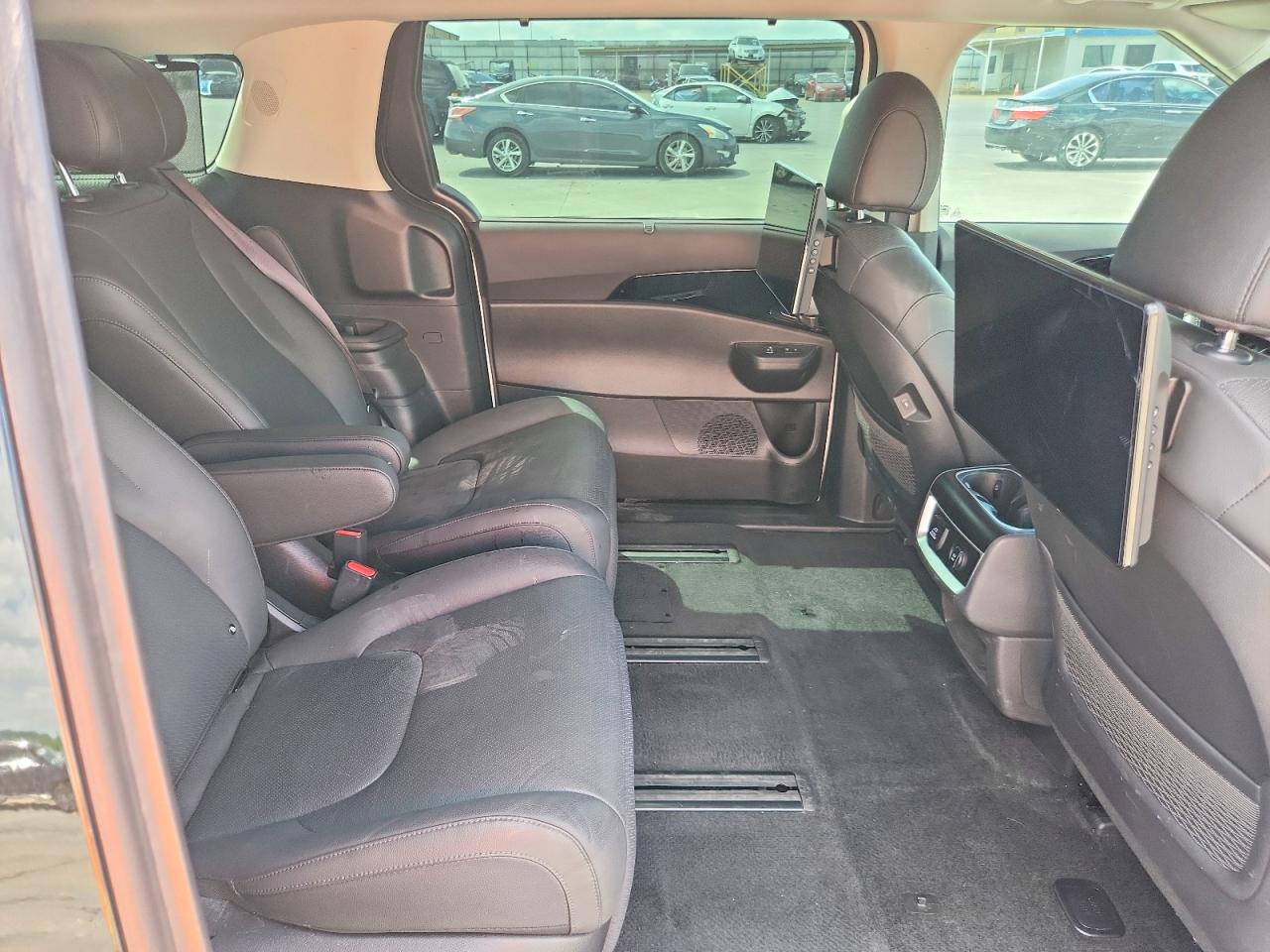 2025 Kia All other VIN KNDNE5K31S6469691 photo 10