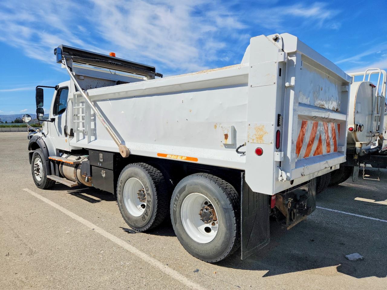 2014 FREIGHTLINER All other VIN 3ALHC5DV0EDFY5486 photo 2