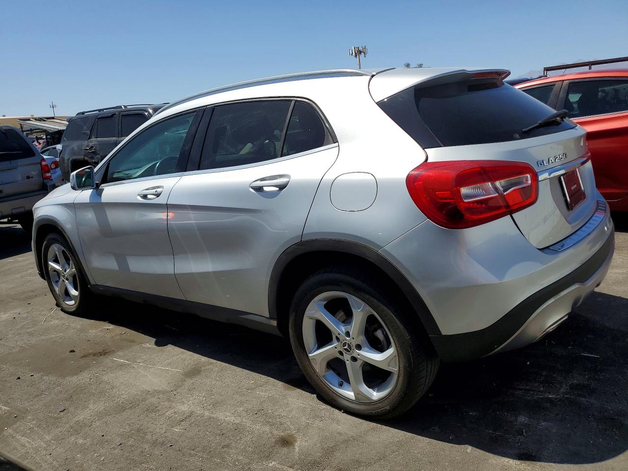 2019 Mercedes-Benz Gla-class VIN WDCTG4GB8KU004777 photo 2