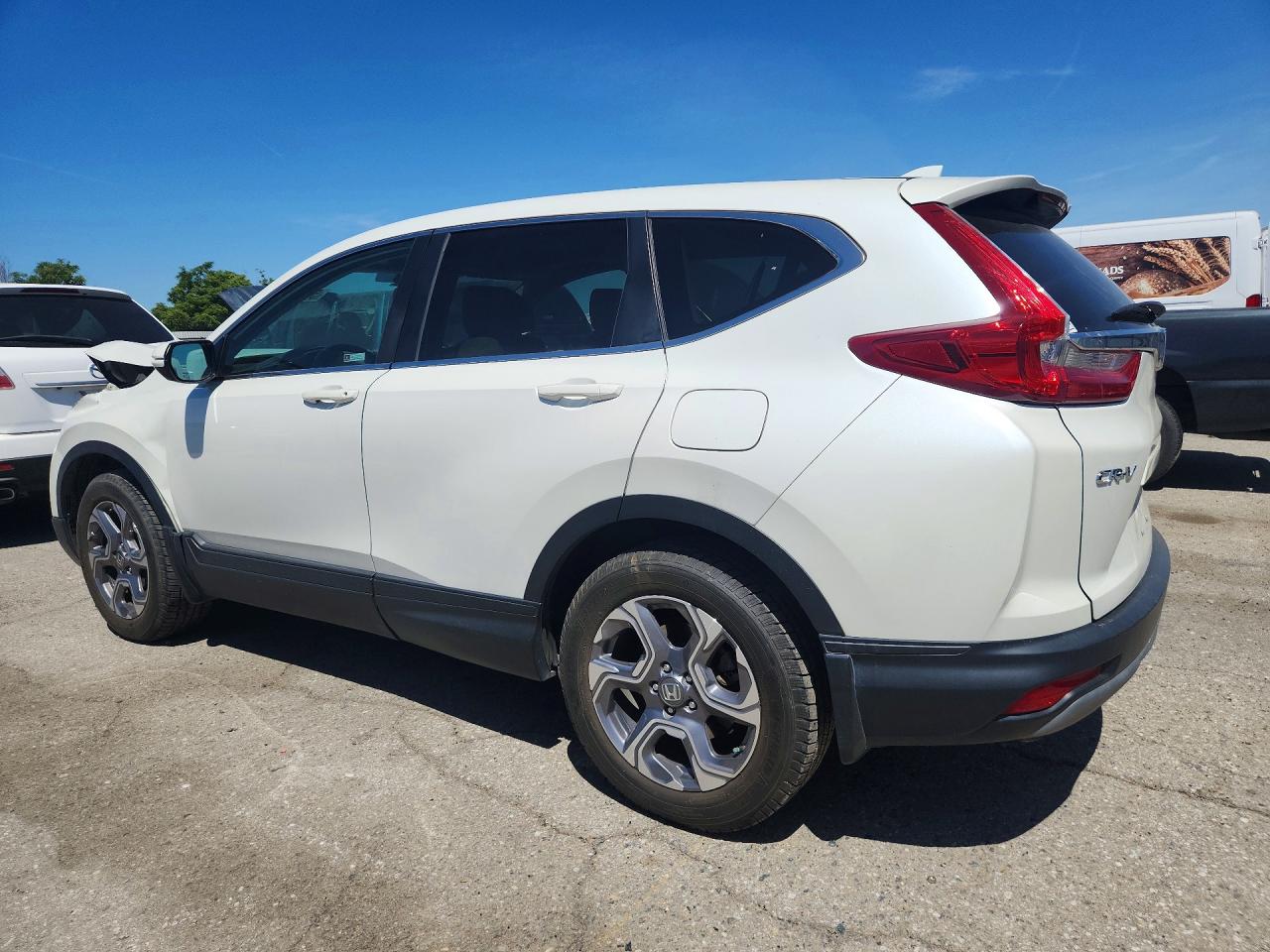 2018 Honda Crv VIN 2HKRW2H88JH651053 photo 2