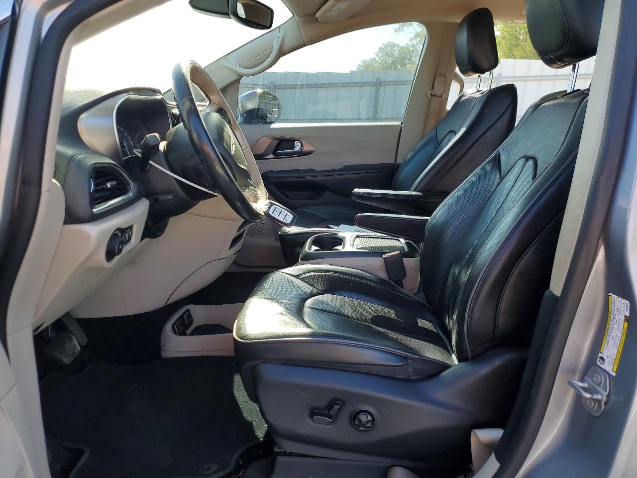 2019 Chrysler Pacifica VIN 2C4RC1GG2KR730959 photo 7