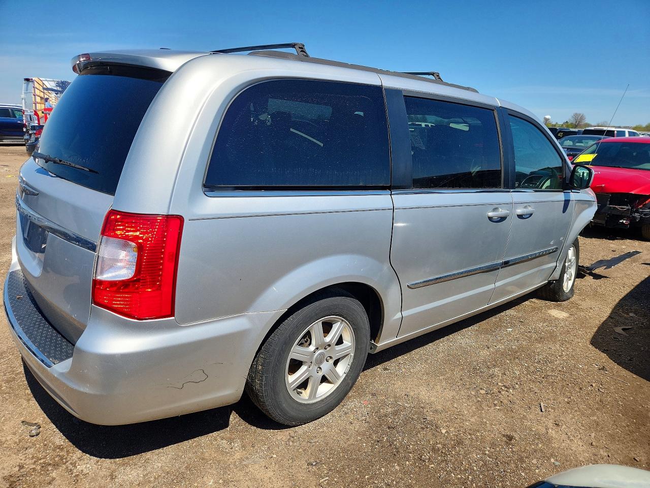 2012 Chrysler Minivan VIN 2C4RC1BG4CR387712 photo 3
