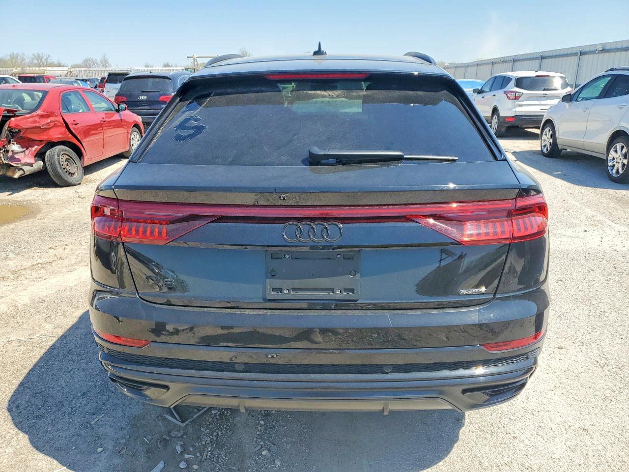 2022 Audi Q8 VIN WA1EVBF12ND021879 photo 6