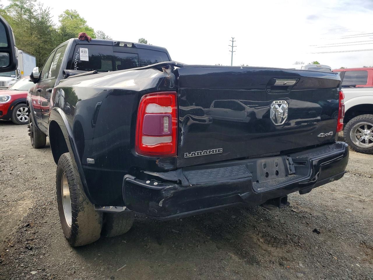2022 RAM 3500 VIN 3C63RRJL4NG122029 photo 2
