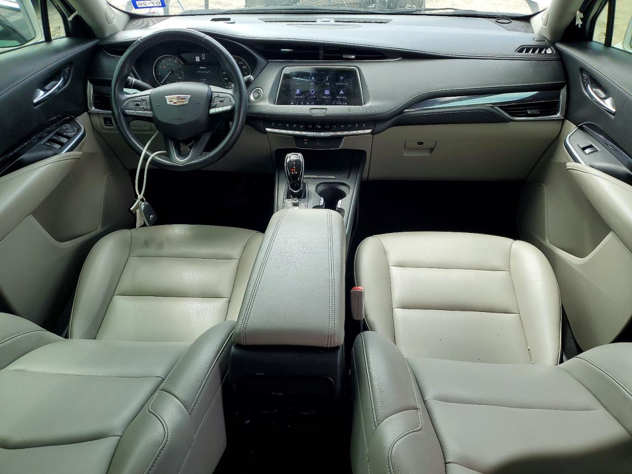 2020 Cadillac Xt4 VIN 1GYAZAR43LF140058 photo 8
