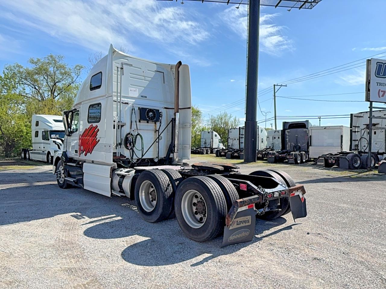 2014 Volvo Vn VIN 4V4NC9EH2EN152537 photo 3