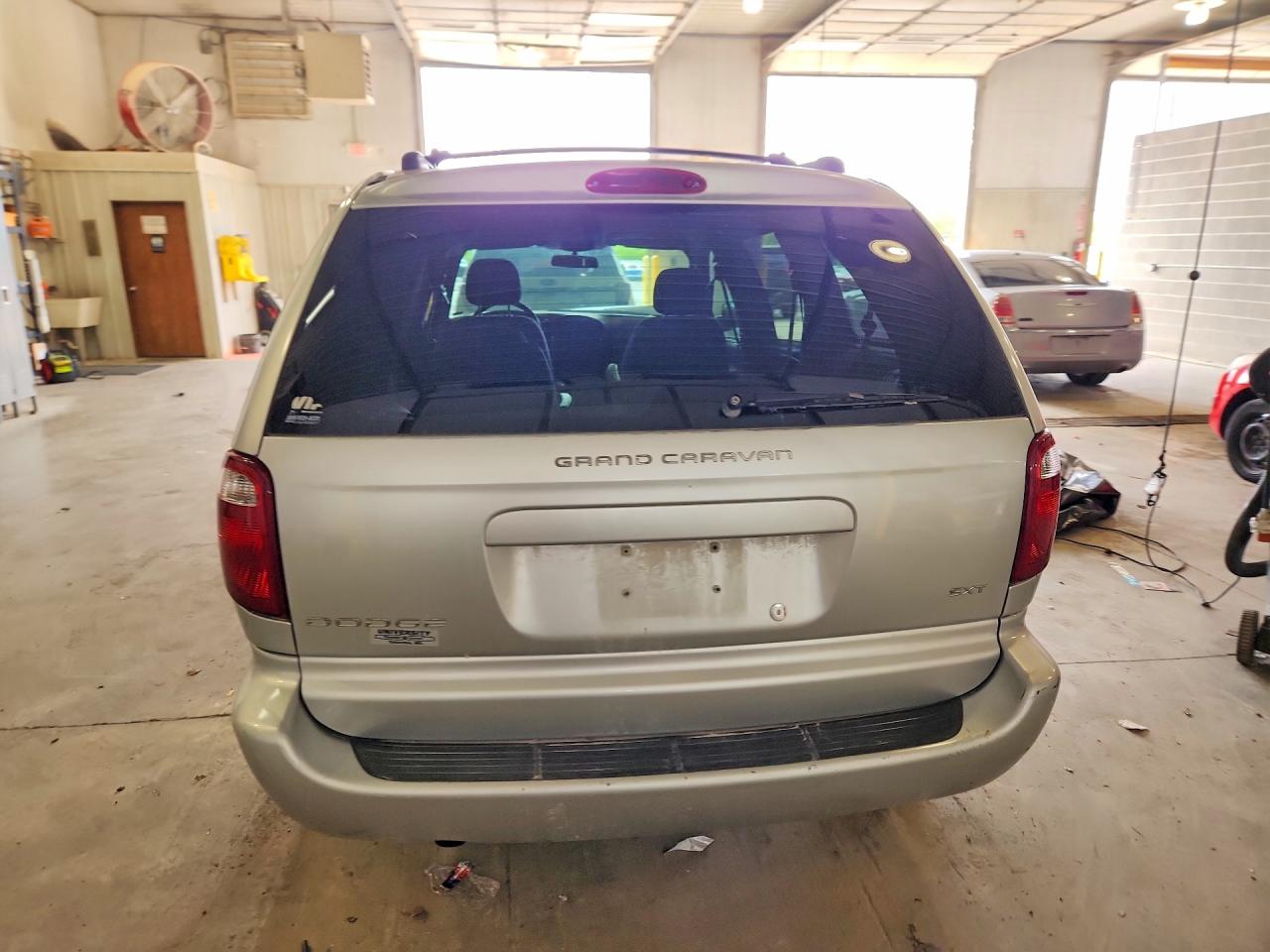 2005 Dodge Caravan VIN 2D4GP44L65R267052 photo 6