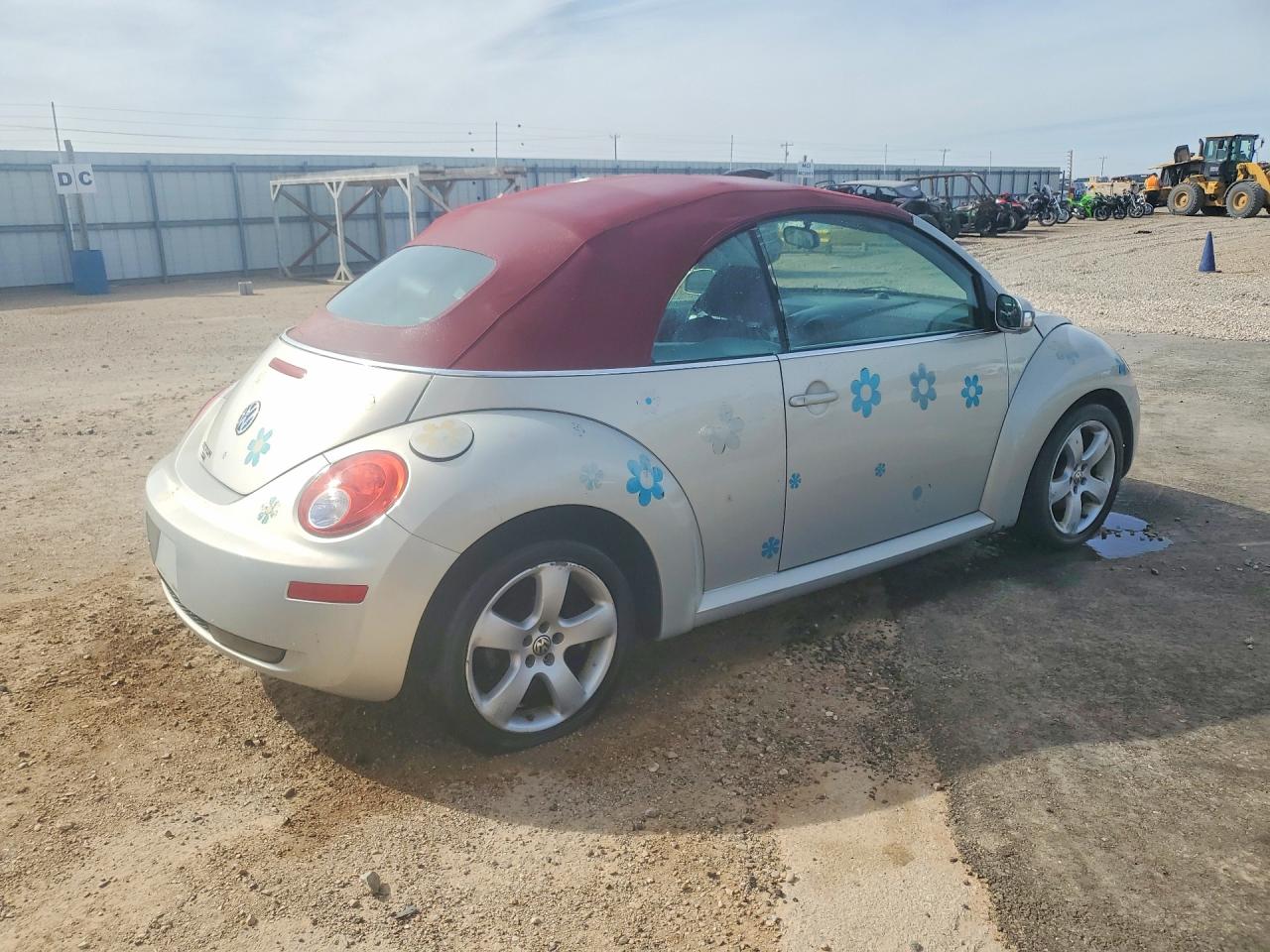 2009 VOLKSWAGEN Beetle VIN 3VWSF31Y49M412247 photo 3