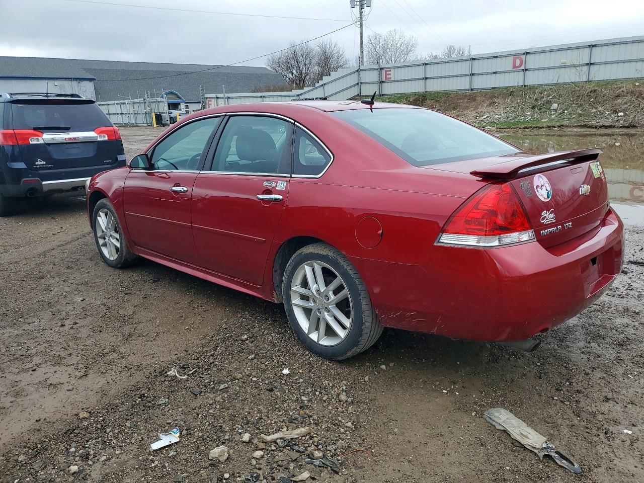 2012 Chevrolet Impala VIN 2G1WC5E33C1336227 photo 2