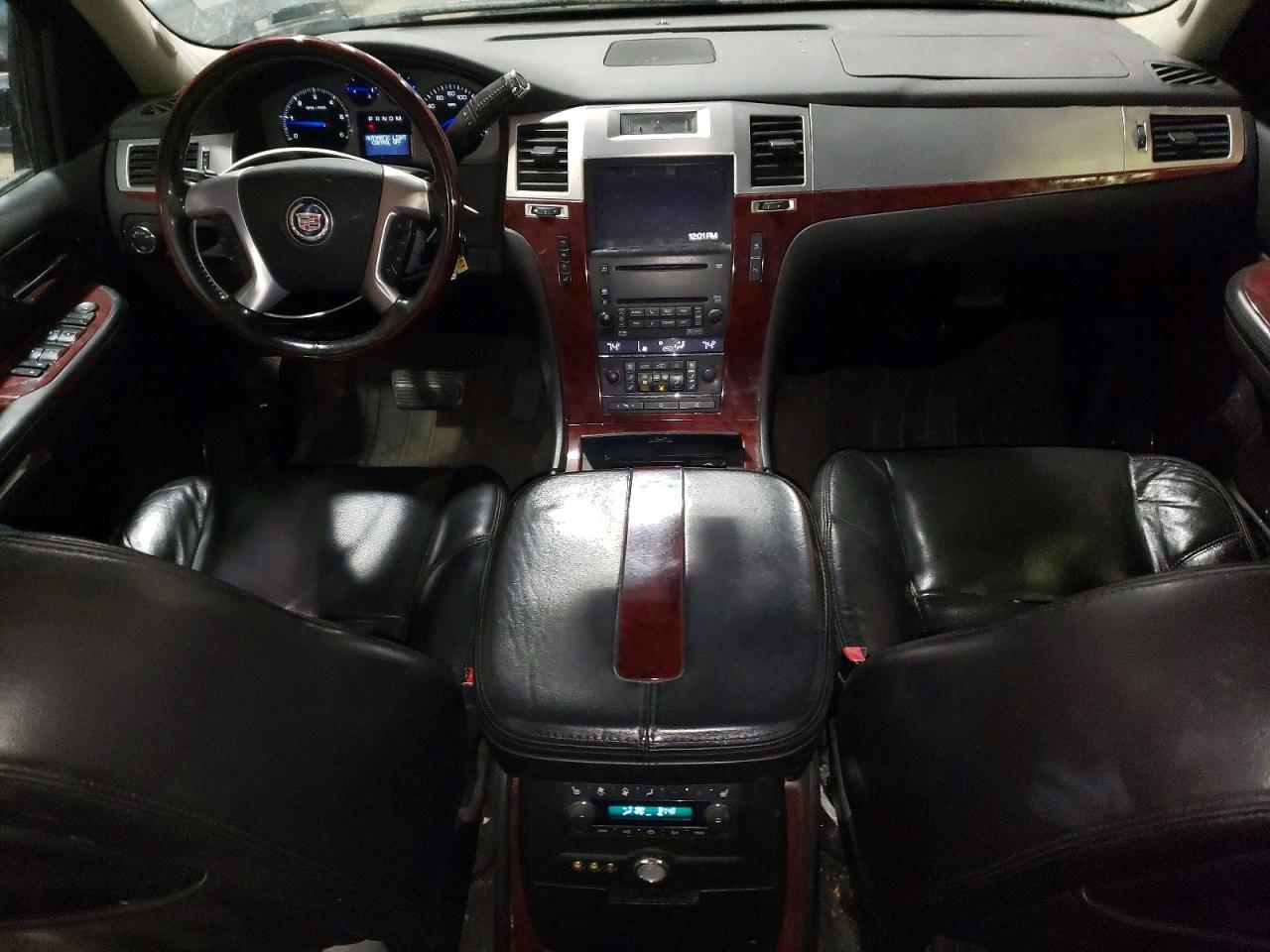 2008 Cadillac Escalade VIN 1GYFK66808R227730 photo 8