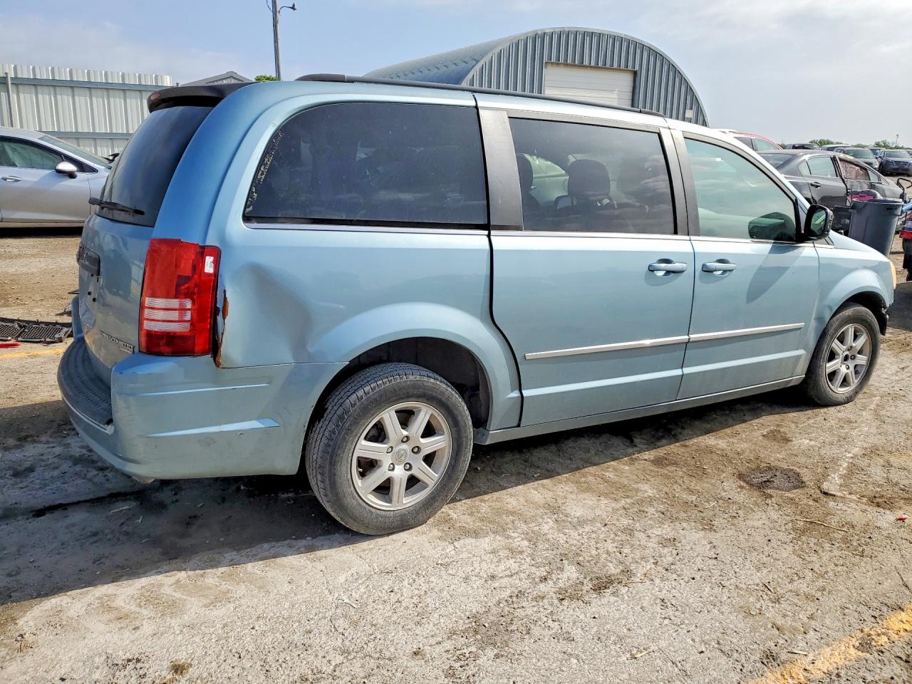 2010 Chrysler Minivan VIN 2A4RR5D18AR492405 photo 3