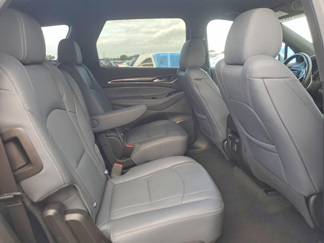 2023 Buick Enclave VIN 5GAEVAKWXPJ259390 photo 11