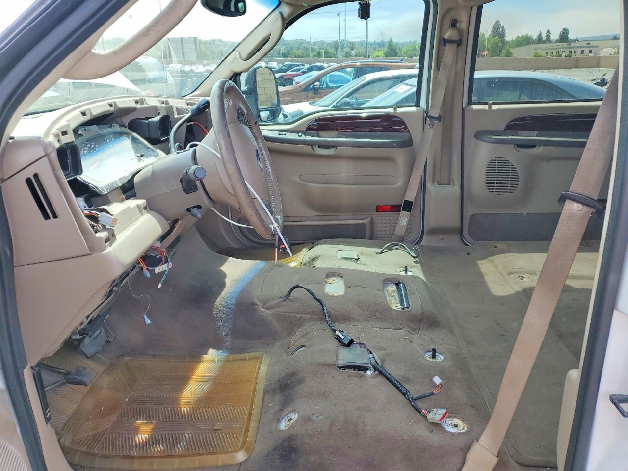 2004 Ford Excursion VIN 1FMNU44P84EA16976 photo 7