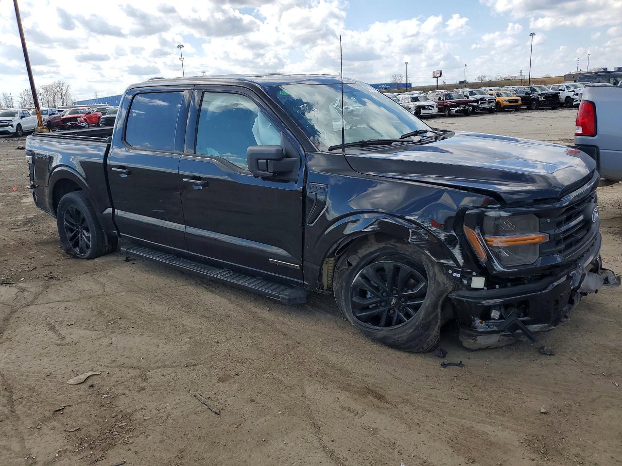 2024 Ford F150 VIN 1FTFW3LD7RFC17404 photo 4